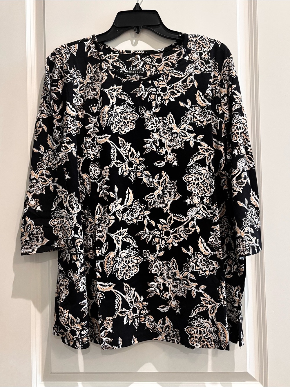 d&co Beach Black Floral Tunic Top Women’s XL 3/4 Sleeve Stretch New - Picture 2 of 5